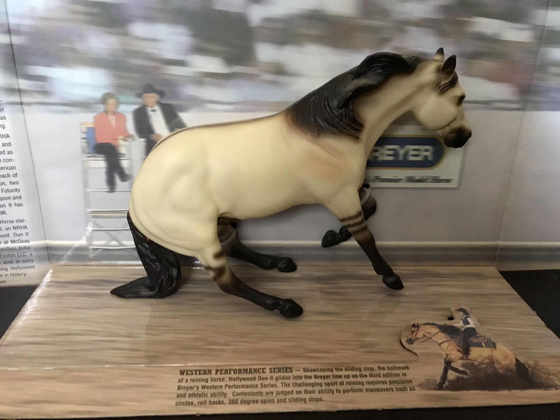 Breyer Classic #478 Hollywood Dun It