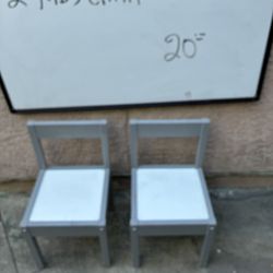 2 Kids Chairs