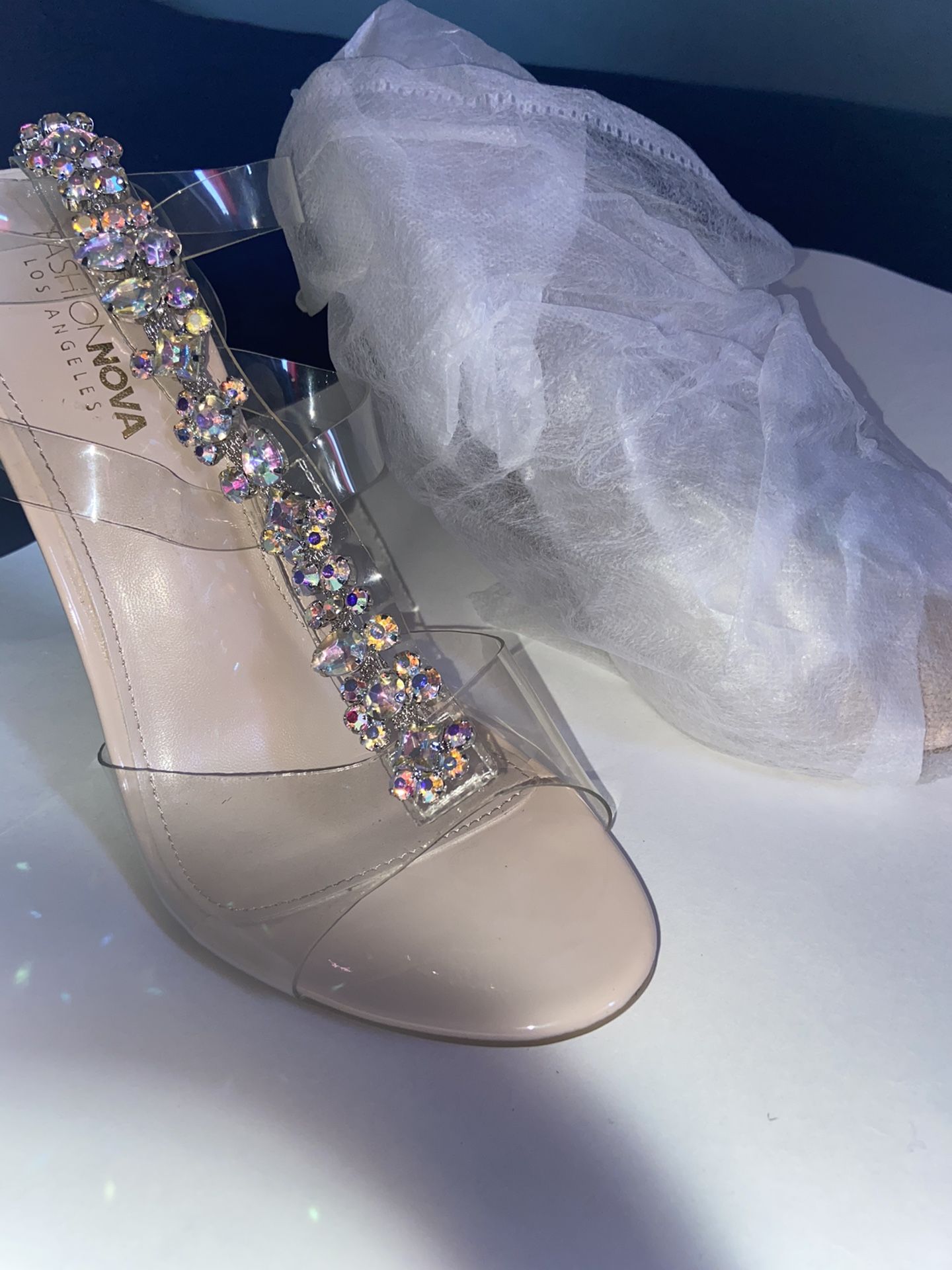 Nude crystallized Heel