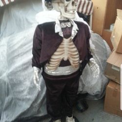 Holloween Prop Dancing Skeleton