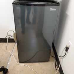 Small Refrigerator