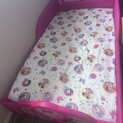 Minnie Mouse Toddler Bed