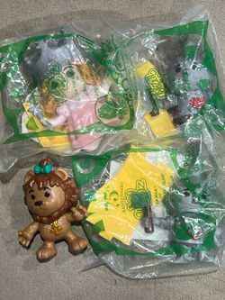McDonald's Happy Meal 75th Anniversary Wizard of oz  (4) Lion Tin man Glenda