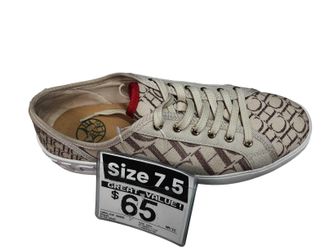 Carolina Herrera None Seen Beige / Tan