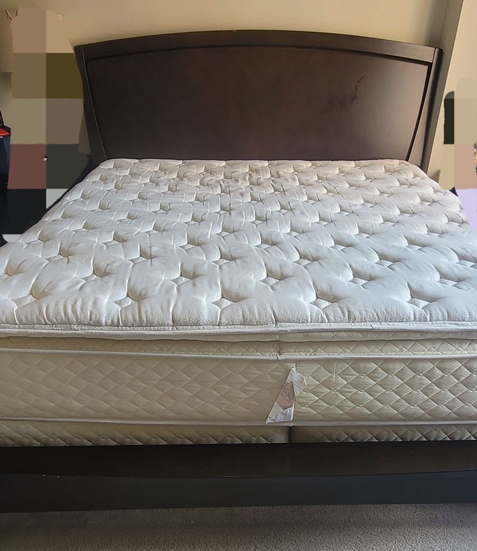 California King Bed( Mattress, Frame, Spring Box)