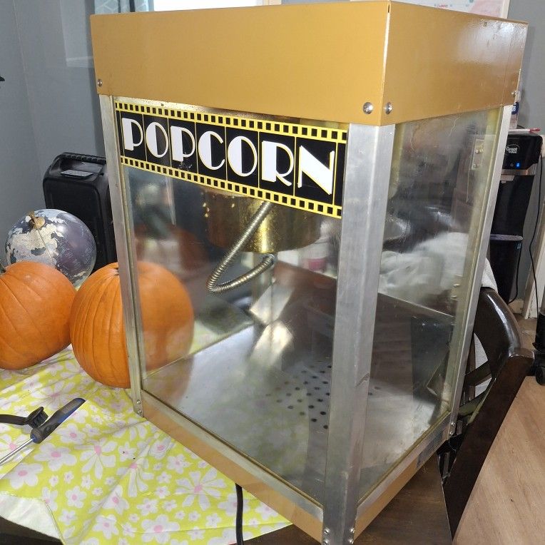 Commercial Popcorn Maker Winco 11068 6oz