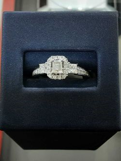 White Gold 14k (.585) 3.1 grams Size 6