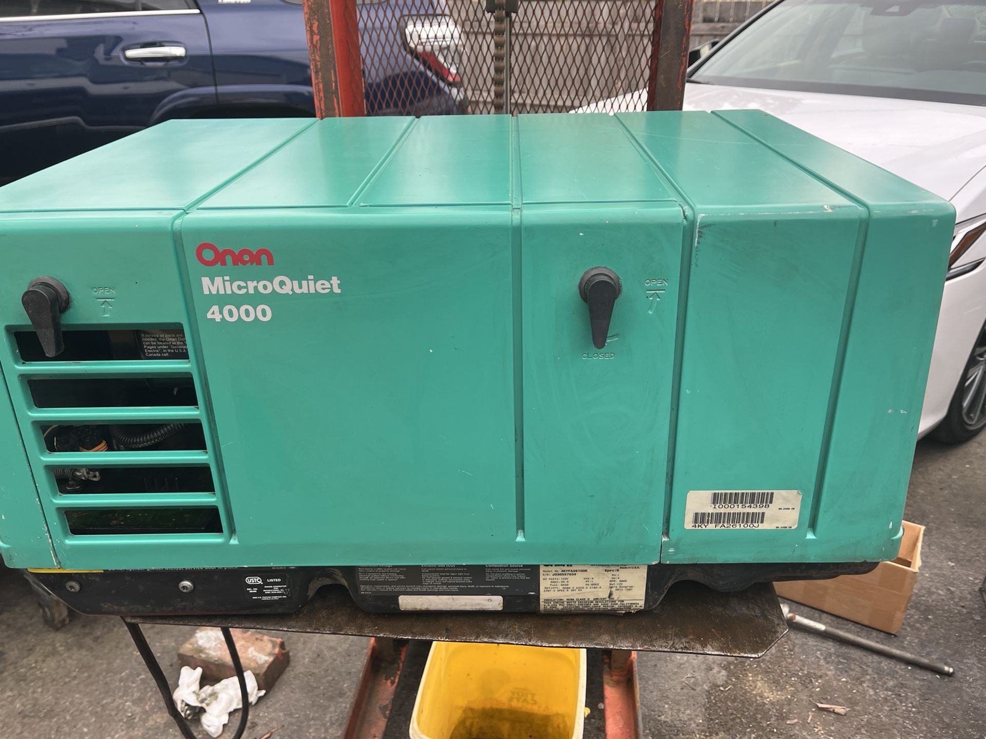 Onan 4000 Watt Rv Generator Runs Perfect for Sale in Black Diamond, WA