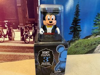 Disney Vinylmation Park Series 7 Tuxedo Topper Mickey Mouse Figure. New Unopened