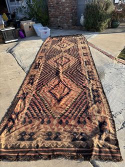Beautiful Antique Rug