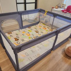 Large Playpen with play mat