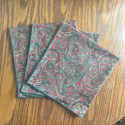 Now Designs 100% Cotton Cloth Napkins - 20" x 19.5” - Set of 3 - Green/Red