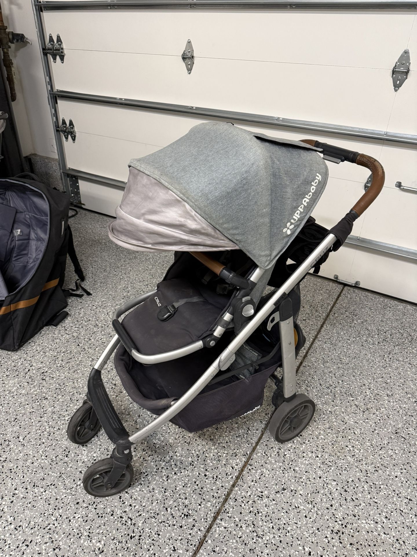 Uppababy Cruz Stroller w/ Piggyback board