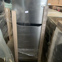 Brand New Out Box An Apartment Size Refrigerator 