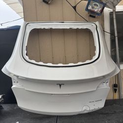 2020 2021 2022 2023 2024 TESLA MODEL Y LIFTGATE OEM USED