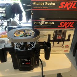 SKIL Plunge Router Model 1823