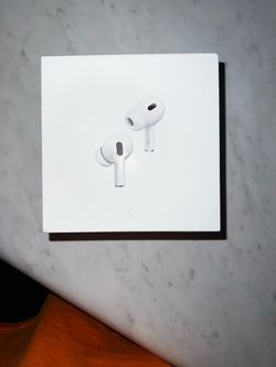 AirPods Pro (2nd generation) with MagSafe Charging Case