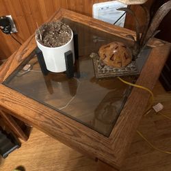 End Tables 3 Total. 1 Large / 2 Small FREE 