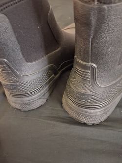 Western Chief rain boots black size 9
