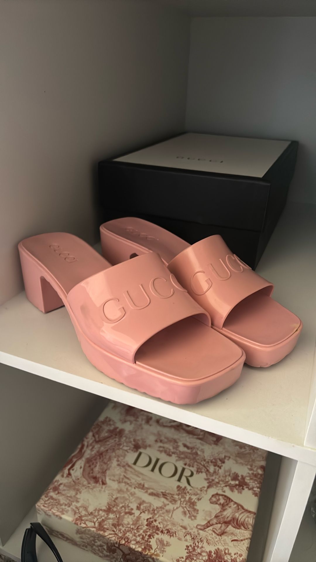 GUCCI RUBBER SANDALS