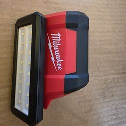 Milwaukee M12 Work Light