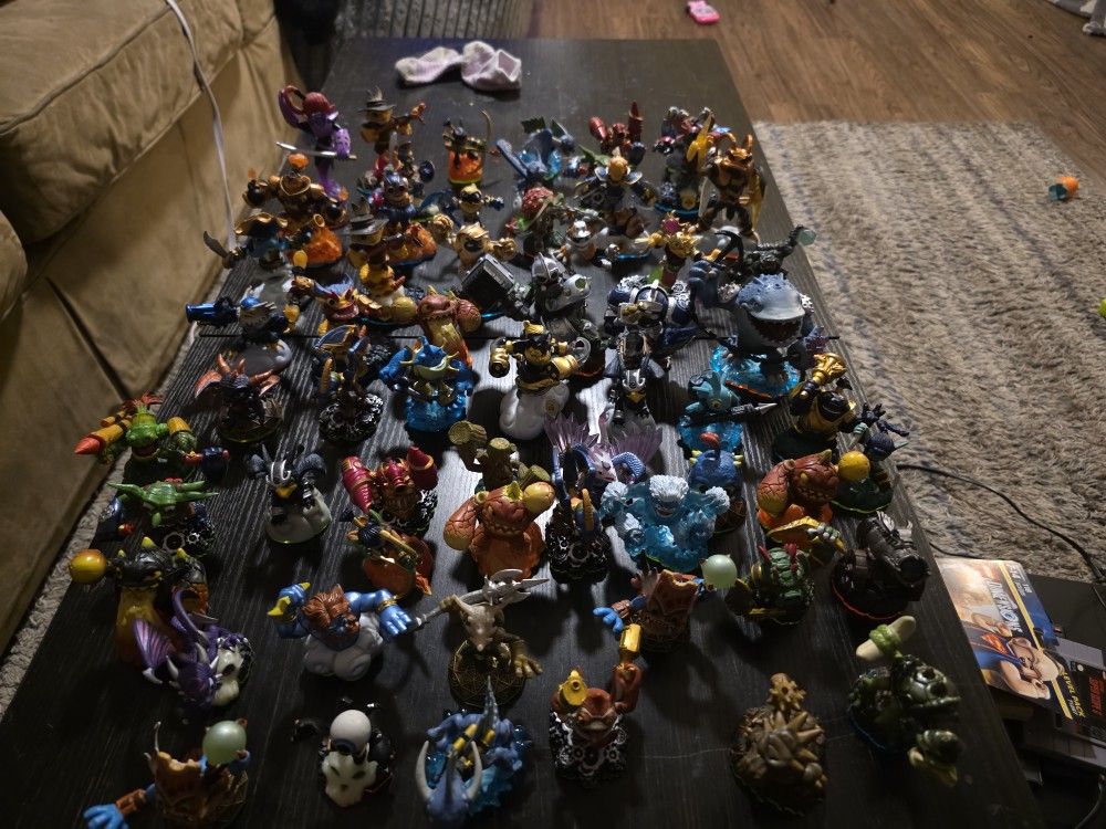 Skylanders 62 of them $7 each or $250 for all