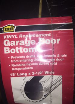 MD Vinyl Replacement 18' Garage Door Bottom
