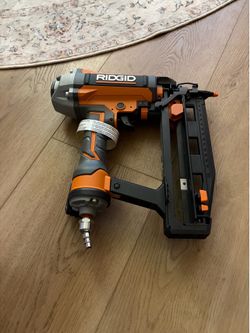 Rigid 2- half inch straight finish nailer