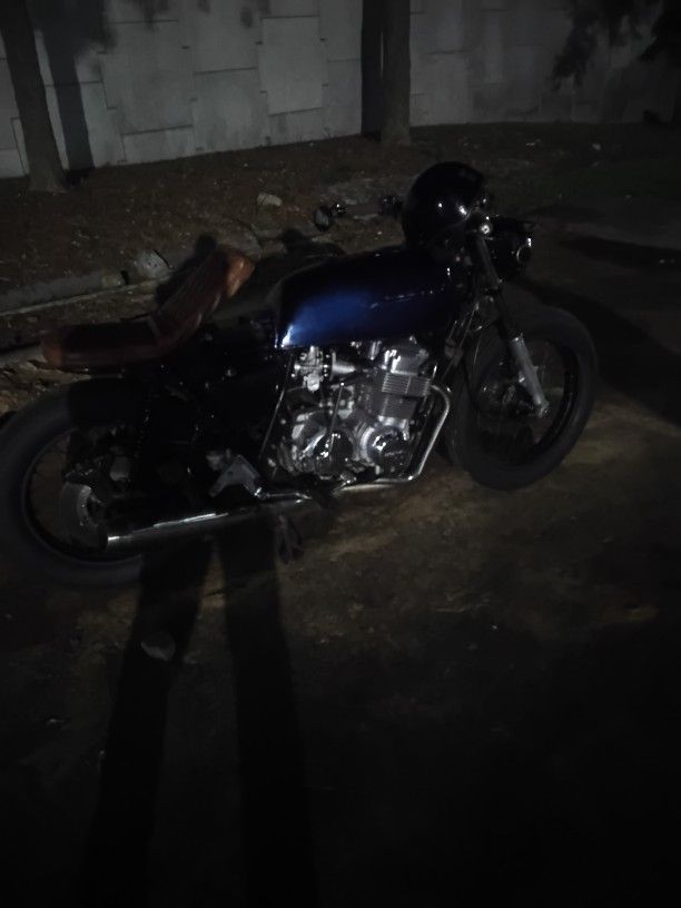 1975 Honda CB 754 And Nice Condition Runs Great