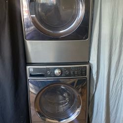 WASHER AND ELECTRIC DRYER 220V  