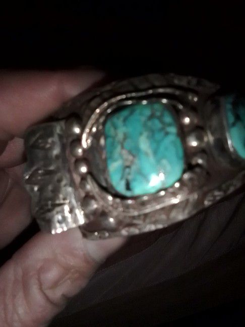 VINTAGE NAVAJO INDIAN SILVER & TURQUOISE CUFF BRACELET with LEAVES


