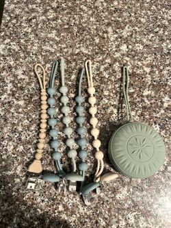 Pacifier holder