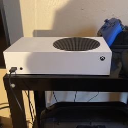 XBOX SERIES S  WITH ELITE CONTROLLER 