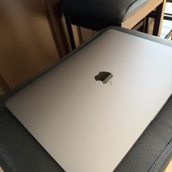 2019 MacBook Pro 13”
