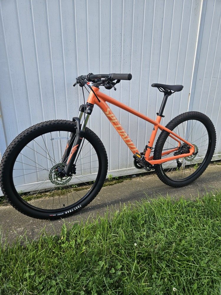 Specialized Rockhopper Mountain Bike