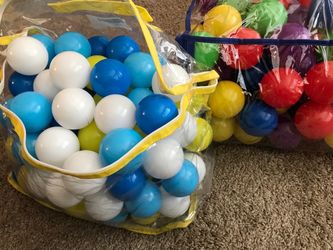 Plastic balls