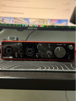 Focusrite Scarlett 2i2 (3rd Gen) - Mint Condition
