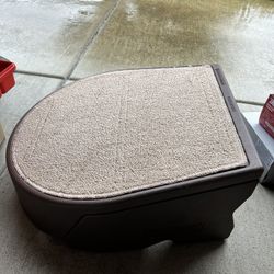 Pet Assistants, Arch, 