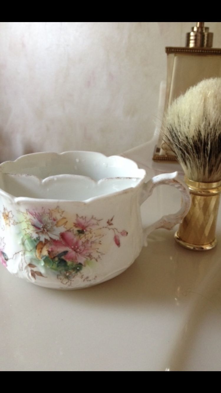 CHINA SHAVING CUP/BRUSH
