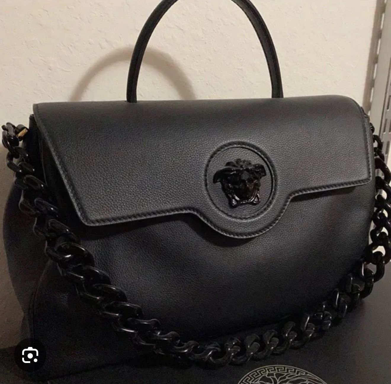Versace La Medusa Handbag in Signature Packing - Now at 30% Off - $1,925 Chantilly)