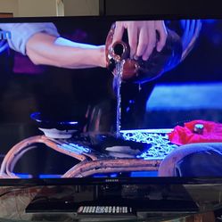 Tivi Samsung LCD UN40H5003AF