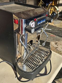 Commercial coffee machine need work,  and black stove - works perfectly
