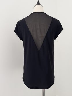 Lululemon Black Mesh Back Women's Top, size 6, (medium)