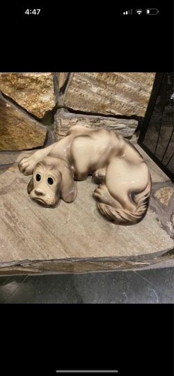 sandicast Laying yellow Labrador Dog sculpture