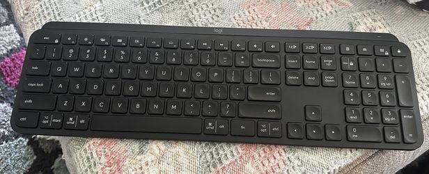 Logitech Keyboard trade for portable monitor trade