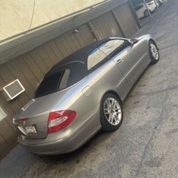 2007 Mercedes-Benz CLK-Class