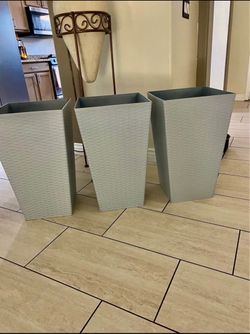 Set of 3 Tall Rattan Style Planters, 24 Inch Large Tapered Outdoor Flower Pots with Drainage Holes,