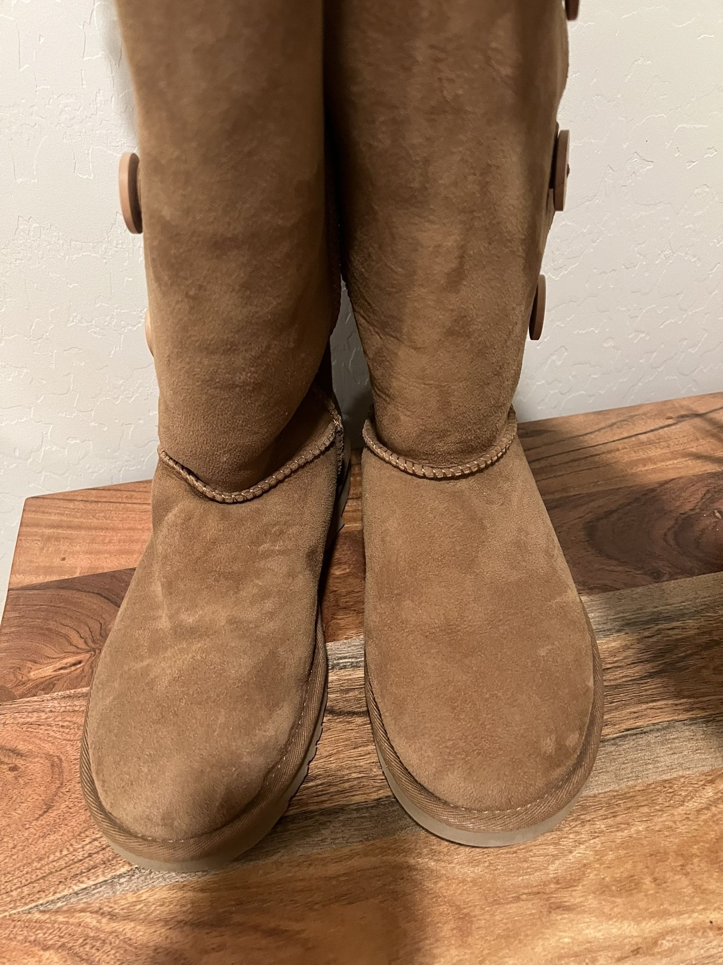 UGG Boots With Fur Size 8