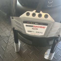 Simpson 3200 PSI 2.5 GPM  Pressure Washer