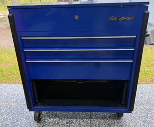 Snap-on Tool Box 40” wide